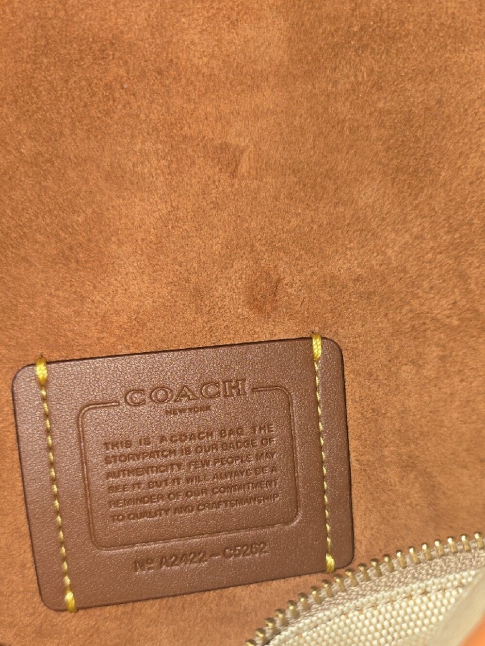 ๐ Coach Soft Tabby (Canyon) - Picture 8 of 11